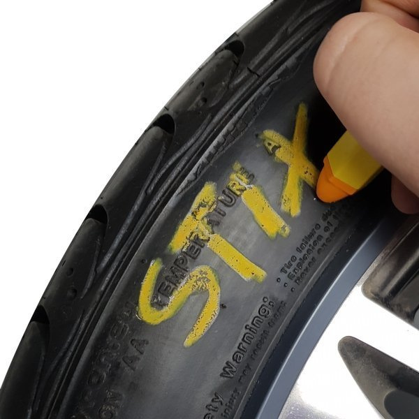 Woskowa kreda do opon, niezmywalny marker (12 szt) - żółta - Stix